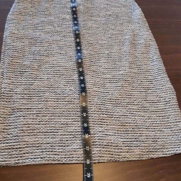 Banana Republic Bouclé Sheath Dress, SZ 2 - Picture 6 of 8